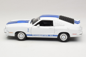 Ford Mustang II Cobra II Charlie's Angels Movie Greenlight 1:18 12880 メタル - 画像 4/8