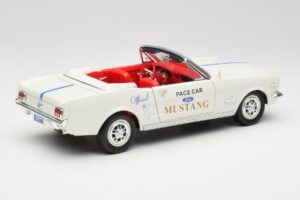 Ford Mustang Pace Car Wimbledon White Solido 1:18 81578 メタル - 画像 3/8