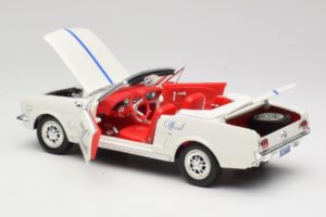 Ford Mustang Pace Car Wimbledon White Solido 1:18 81578 メタル - 画像 5/8