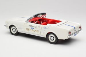 Ford Mustang Pace Car Wimbledon White Solido 1:18 81578 メタル - 画像 7/8