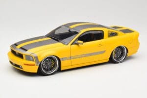 Ford Mustang S197 Cesam by Parotech イエロー Norev 1:18 182700 メタル