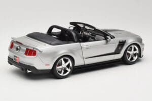 Ford Mustang S197 Roush 427R カブリオレ シルバー Maisto 1:18 31669 メタル - 画像 3/8
