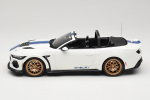 Ford Mustang S650 Shelby Super Snake Oxford White GT Spirit 1:18 GT572 レジン - 画像 3/6