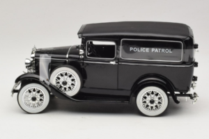 Ford Panel Car Police Patrol Signature Models 1:18 18143 メタル - 画像 3/6