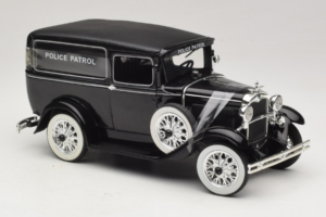 Ford Panel Car Police Patrol Signature Models 1:18 18143 メタル - 画像 4/6
