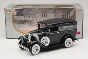 Ford Panel Car Police Patrol Signature Models 1:18 18143 メタル - 画像 6/6