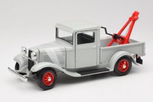 Ford Pick-Up Wrecker グレー Road Signature 1:18 92257 メタル