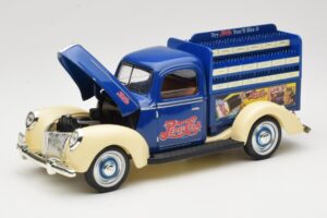 Ford Pepsi-Cola Replica Golden Wheel 1:18 PF351 メタル - 画像 2/8