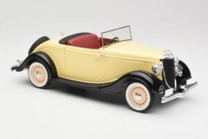 Ford Roadster Dearborn Yellow Solido 1:18 8008 メタル - 画像 6/8