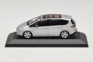 Ford S-Max シルバー Minichamps 1:43 SMAX001 メタル