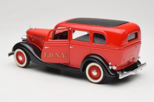 Ford Sedan レッド Solido 1:18 8066 メタル - 画像 5/8