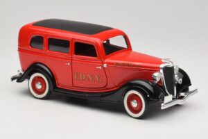 Ford Sedan レッド Solido 1:18 8066 メタル - 画像 6/8