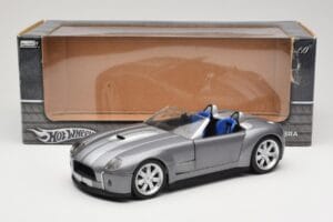 Shelby Cobra カブリオレ Grey Metallic Hot Wheels 1:18 G7220 メタル - 画像 8/8