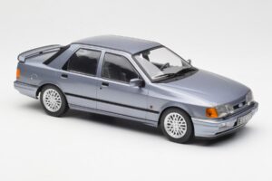 Ford Sierra RS Cosworth ライトブルー MCG 1:18 MCG18174 メタル - 画像 4/6