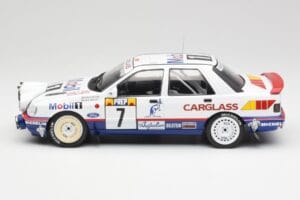 Ford Sierra RS Cosworth 4x4 #7 F. Delecour / D. Grataloup Rally Monte Carlo 1992 MCG 1:18 MCG18356R メタル - 画像 3/6