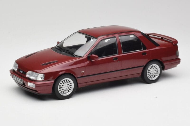 Ford Sierra RS Cosworth 4x4 レッド MCG 1:18 MCG18354 メタル