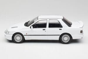 Ford Sierra RS Cosworth 4x4 ホワイト MCG 1:18 MCG18353 メタル - 画像 3/6