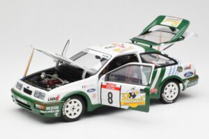 Ford Sierra RS Cosworth #8 D. Auriol / B. Occelli Rally Tour de Corse 1988 AUTOart 1:18 88812 メタル - 画像 2/8