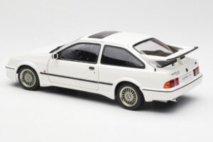 Ford Sierra RS Cosworth ホワイト AUTOart 1:18 72862 メタル - 画像 7/8