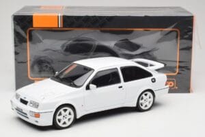 Ford Sierra RS Cosworth ホワイト IXO 1:18 18CMC121 メタル - 画像 6/6