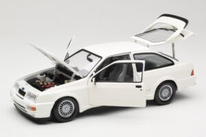 Ford Sierra RS Cosworth ホワイト Minichamps 1:18 150084000 メタル - 画像 2/8