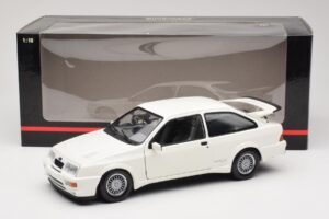 Ford Sierra RS Cosworth ホワイト Minichamps 1:18 150084000 メタル - 画像 8/8