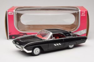 Ford Thunderbird ブラック Anson 1:18 30344 メタル - 画像 8/8