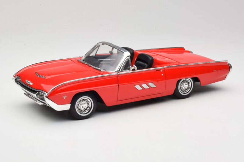 Ford Thunderbird カブリオレ レッド Anson 1:18 30334 メタル
