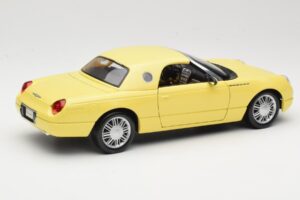 Ford Thunderbird Show Car イエロー Maisto 1:18 50336 メタル - 画像 3/8