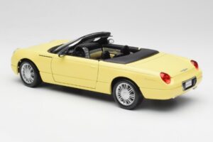 Ford Thunderbird Show Car イエロー Maisto 1:18 50335 メタル - 画像 7/8