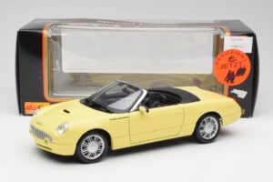 Ford Thunderbird Show Car イエロー Maisto 1:18 50335 メタル - 画像 8/8