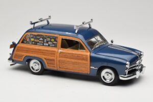 Ford Woody Station Wagon Bayview Blue Surf Shop Motor City 1:18 60002 メタル - 画像 6/8