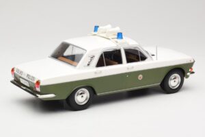 GAZ Volga GAZ-24 ポリス MCG 1:18 MCG18015 メタル - 画像 2/6