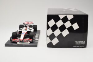 Haas VF-22 #20 K. Magnussen Bahrain GP 2022 Minichamps 1:18 117220120 メタル - 画像 6/6