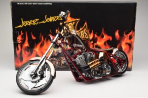 Harley-Davidson West Coast Choppers Diablo Soft Tail ゴールドレッド Minichamps 1:5 JJ04-05-03 メタル - 画像 6/6