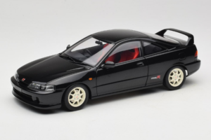 Honda Integra Type R DC2 Pre-Facelift Flamenco Black Pearl MotorHelix 1:18 M85203 メタル