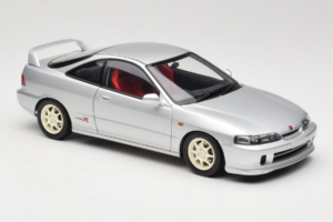 Honda Integra Type R DC2 Pre-Facelift Vogue Silver Metallic MotorHelix 1:18 M85202 メタル - 画像 6/8