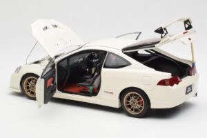 Honda Integra DC5 Type R Mugen ホワイト AUTOart 1:18 73251 メタル - 画像 5/8