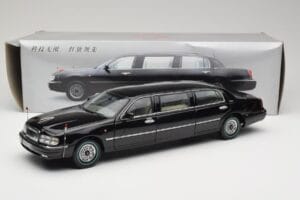 Hongqi Qijian CA7460 FAW 1:18 139940 メタル - 画像 8/8