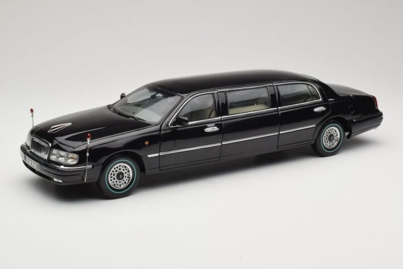 Hongqi Qijian CA7460 FAW 1:18 139940 メタル
