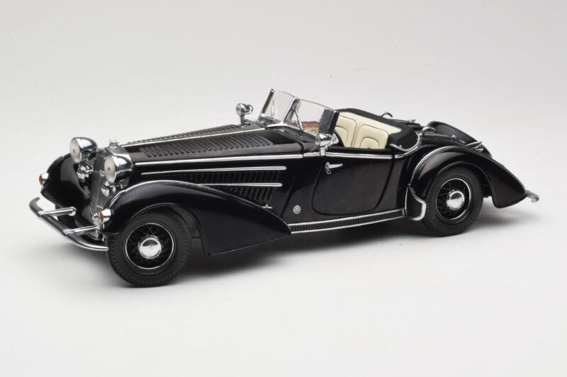 Horch 855 Roadster ブラック Sun Star 1:18 2401 メタル