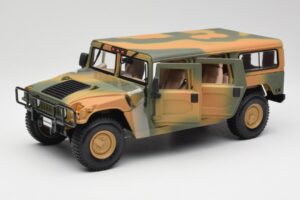 Hummer H1 Station Wagon Military Maisto 1:18 56049 メタル - 画像 2/8