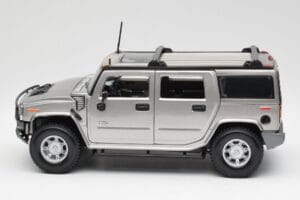 Hummer H2 シルバー Maisto 1:18 7449569 メタル - 画像 4/8