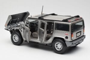 Hummer H2 シルバー Maisto 1:18 7449569 メタル - 画像 5/8