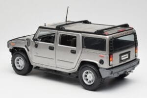 Hummer H2 シルバー Maisto 1:18 7449569 メタル - 画像 7/8