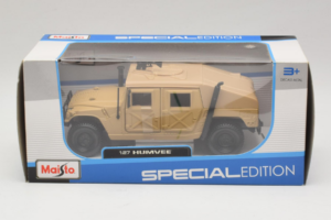 AM General Humvee Military Maisto 1:27 31974 メタル
