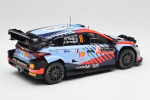 Hyundai i20 N Rally1 WRC #8 O. Tänak / M. Järveoja Rally Monte Carlo Night Version 2024 IXO 1:18 18RMC195 メタル - 画像 2/6