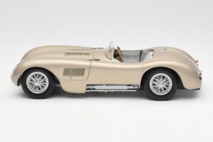Jaguar C-Type ブロンズ AUTOart 1:18 73502 メタル - 画像 4/8