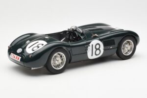 Jaguar C-Type #18 T. Rolt / D. Hamilton 24 Hours of Le Mans Winner 1953 CMC 1:18 M-195 メタル - 画像 2/6