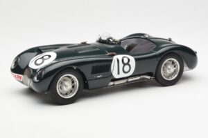 Jaguar C-Type #18 T. Rolt / D. Hamilton 24 Hours of Le Mans Winner 1953 CMC 1:18 M-195 メタル